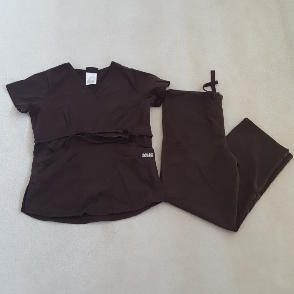 XS Butter-Soft Scrubs Set Brown